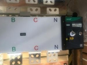 Реверсивный рубильник-переключатель с моторприводом 1600А