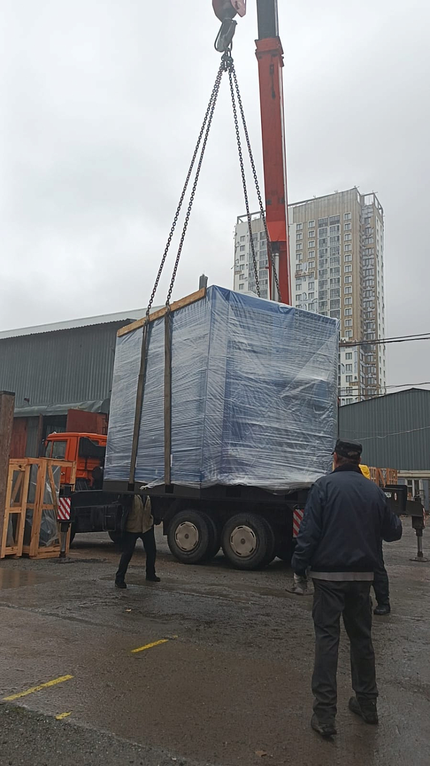 Отгрузка винтового компрессора Remeza ВК220-8 ВС в г. Москва